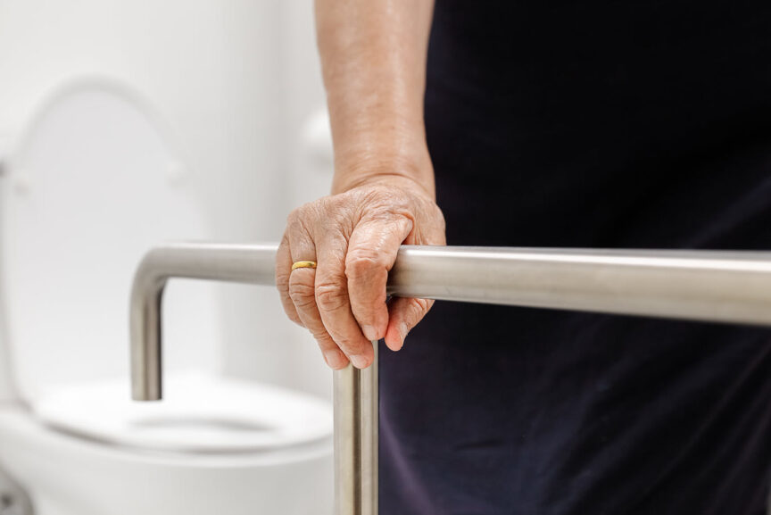 How to Reduce Your Loved One’s Risk of Falling in the Bathroom | Reliant at Home Care