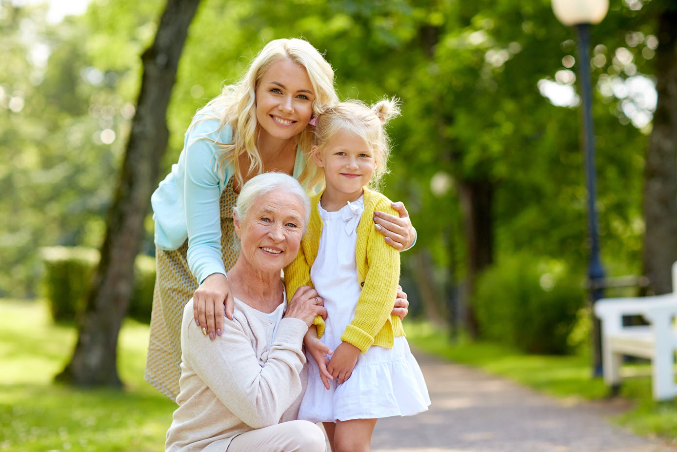 Tips for Talking to Family About a Senior with Alzheimer’s Disease Before a Visit | Reliant at Home Care